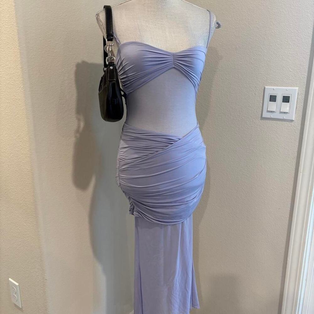 Oh Polly Alviva Sheer Panelled Draped Midi Dress in Dusty Lilac. Size 4